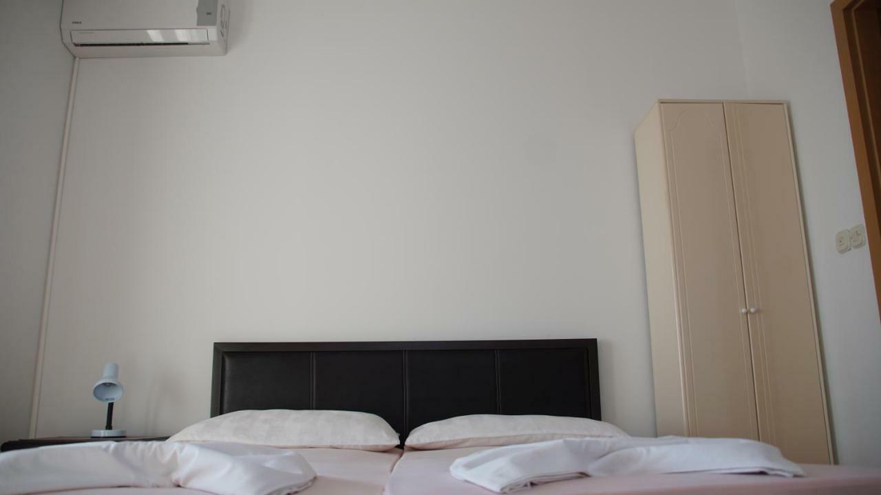 Apartmani Sipic , Bilo - Primosten Luaran gambar