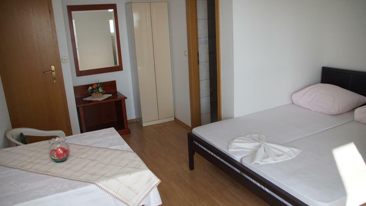 Apartmani Sipic , Bilo - Primosten Luaran gambar