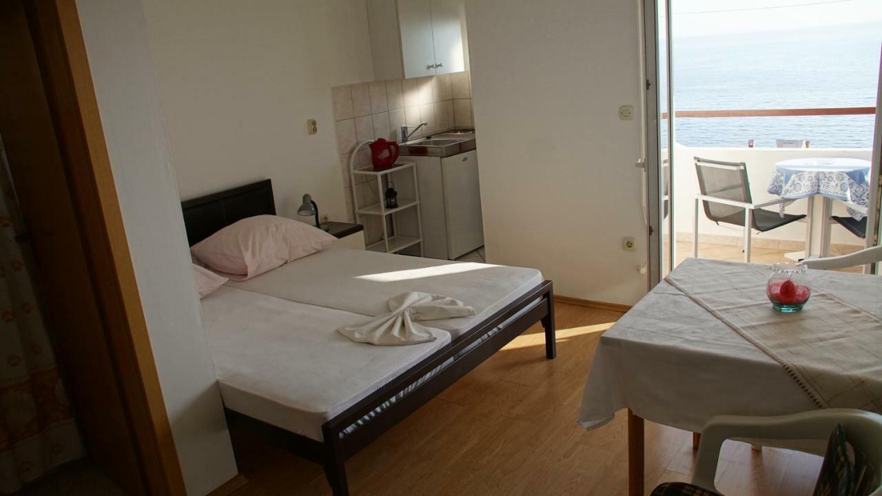 Apartmani Sipic , Bilo - Primosten Luaran gambar